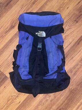 Vintage The North Face Purple and Black Daypack/Travel Backpack